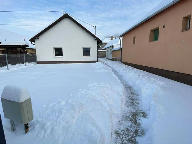 Eladó ház Nyergesújfalu 120 nm