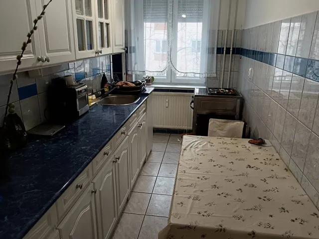 Eladó lakás Oroszlány 35 nm