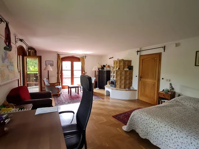 Eladó ház Kesztölc 221 nm