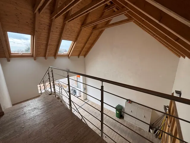 Kiadó kereskedelmi és ipari ingatlan Tata 78 nm