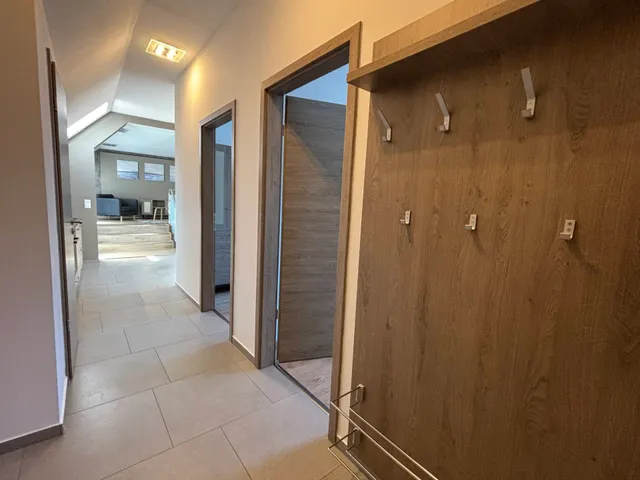 Kiadó kereskedelmi és ipari ingatlan Tata 75 nm