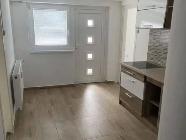 Kiadó lakás Oroszlány 45 nm