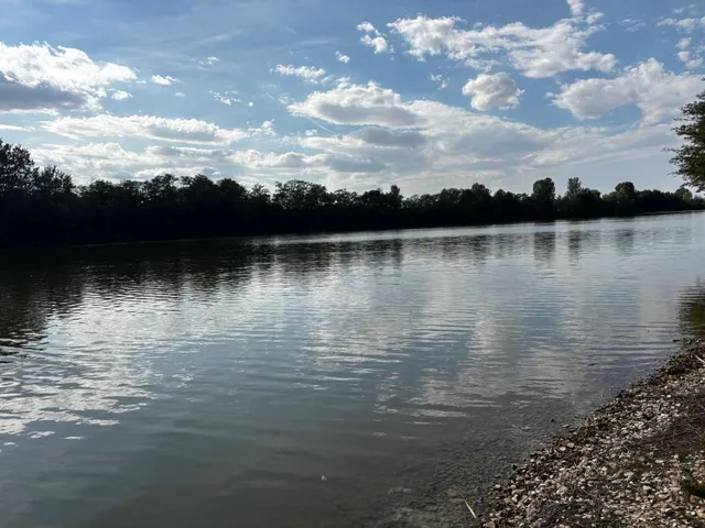 Eladó telek Környe 1090 nm