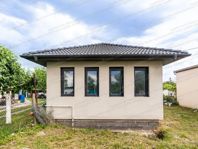 Eladó ház Nyékládháza, Öregtó üdülőtelep 151 nm
