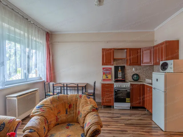 Kiadó lakás Miskolc, Belváros, Szent István 36 nm