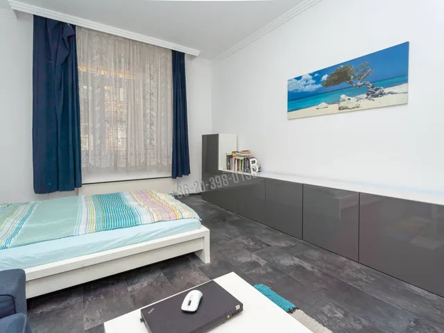 Eladó lakás Budapest VIII. kerület, Corvin negyed, Alföldi u. 35 nm