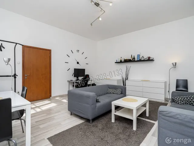 Eladó lakás Budapest VI. kerület, Andrássy út 70 nm