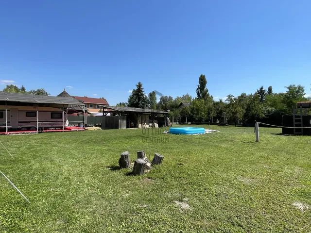 Eladó telek Balatonkenese 1018 nm