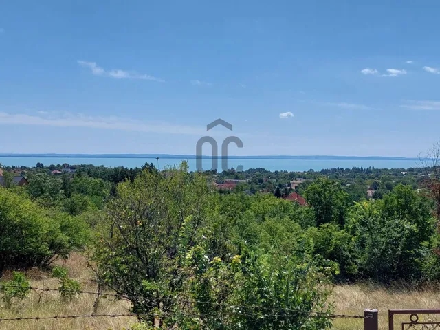 Eladó telek Balatonkenese 3201 nm