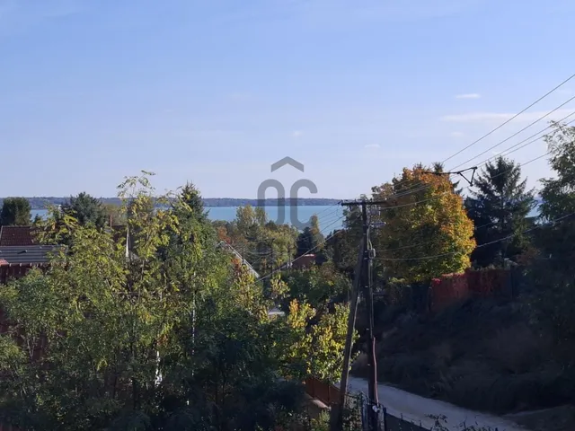 Eladó ház Balatonkenese 138 nm