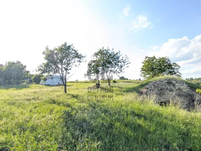 Eladó telek Balatonkenese 964 nm