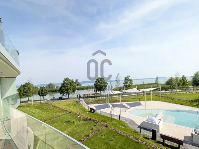 Eladó nyaraló Balatonszemes 70 nm