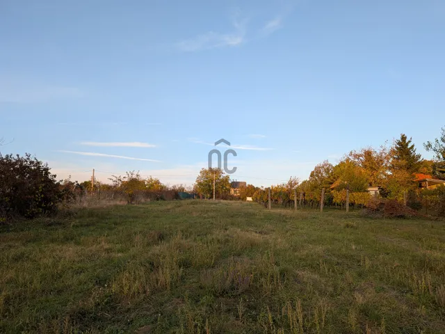 Eladó telek Balatonkenese 3320 nm