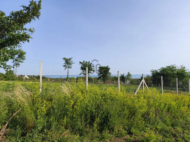 Eladó telek Balatonkenese 2642 nm
