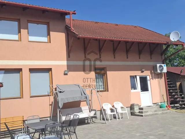 Eladó ház Balatonfőkajár 200 nm