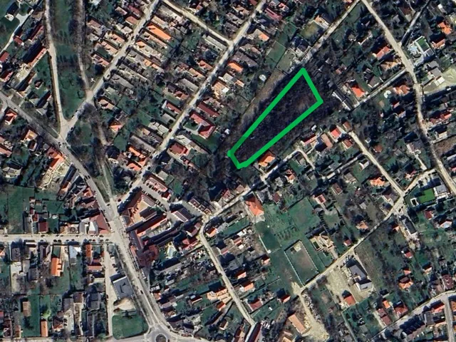 Eladó telek Balatonkenese 3708 nm