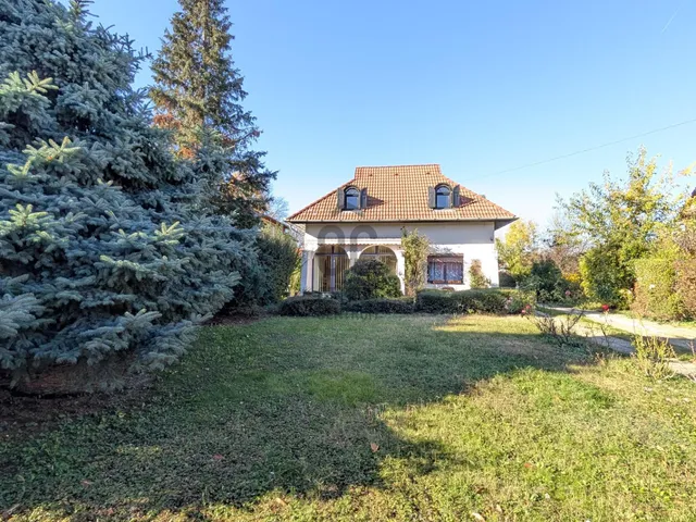 Eladó ház Balatonalmádi 300 nm