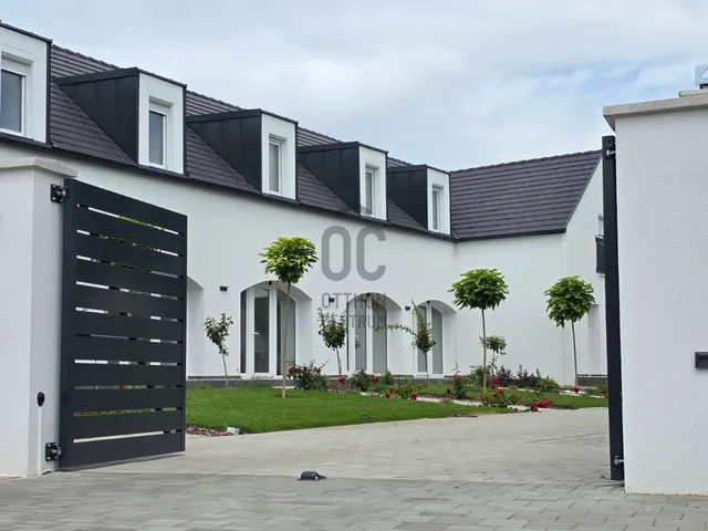 Eladó ház Balatonkenese 570 nm