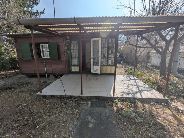 Eladó üdülő és hétvégi ház Balatonakarattya 30 nm