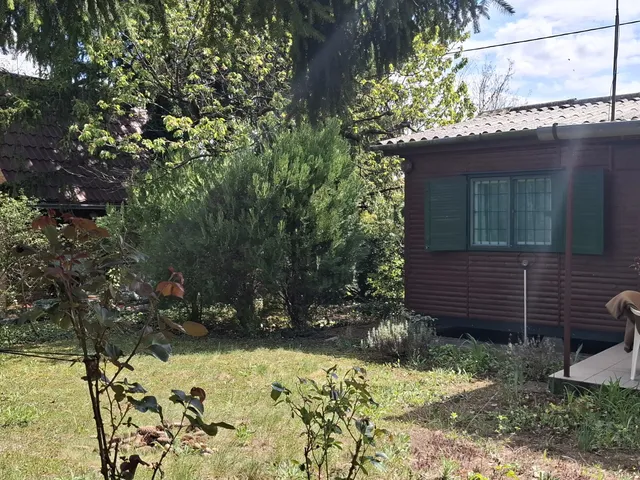 Eladó üdülő és hétvégi ház Balatonakarattya 30 nm