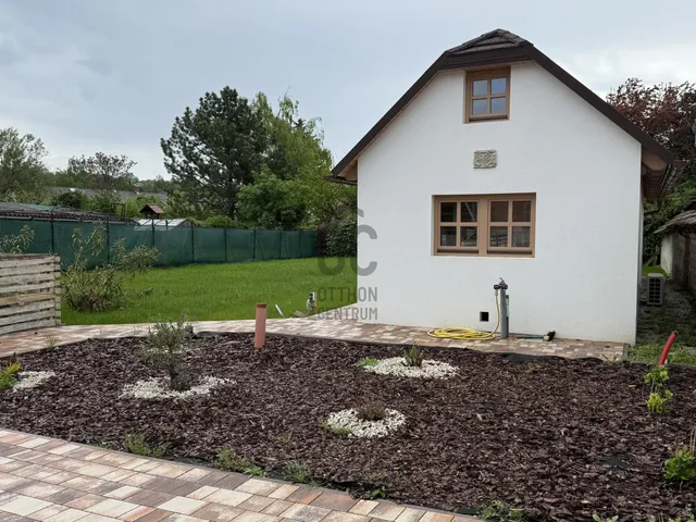 Eladó ház Balatonkenese 130 nm