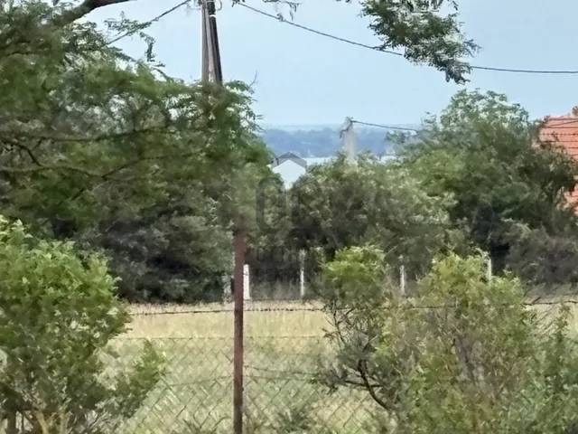 Eladó telek Balatonkenese 2883 nm