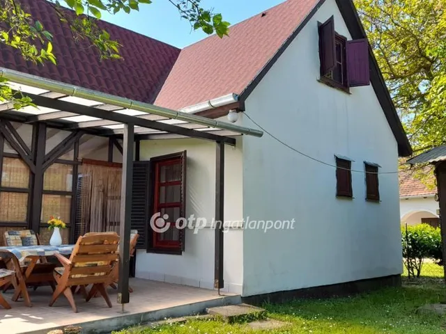 Eladó ház Balatonfőkajár 96 nm