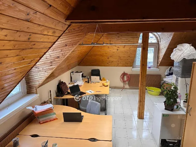 Eladó lakás Veszprém 80 nm