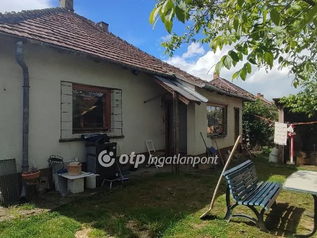 Eladó ház Ajka 65 nm