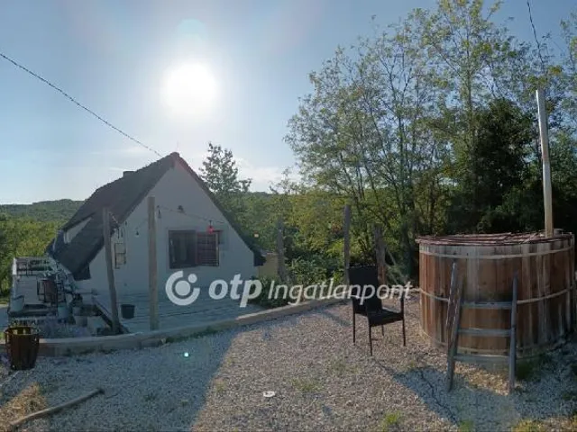 Eladó üdülő és hétvégi ház Monostorapáti 3396 nm