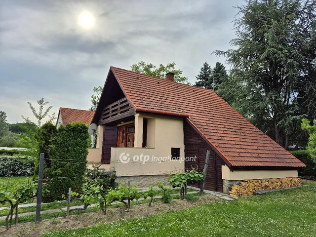 Eladó ház Ábrahámhegy 73 nm