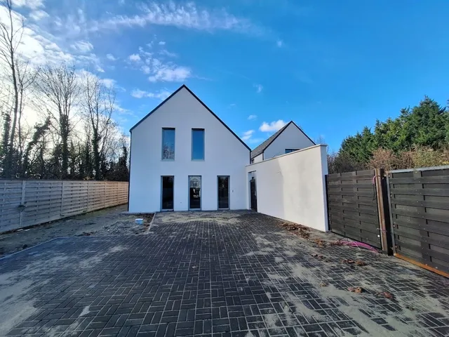 Eladó ház Balatonakarattya 154 nm