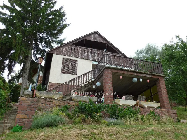 Eladó ház Ábrahámhegy 120 nm