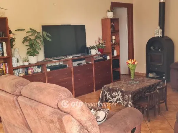 Eladó ház Veszprém, Gyulafirátót 295 nm