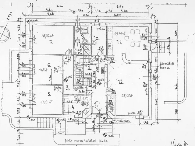 Eladó ház Felsőörs 367 nm