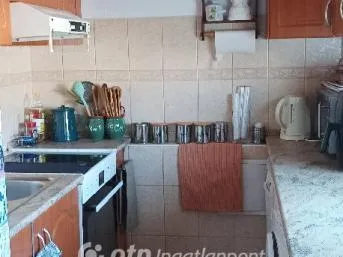 Eladó lakás Ajka 87 nm