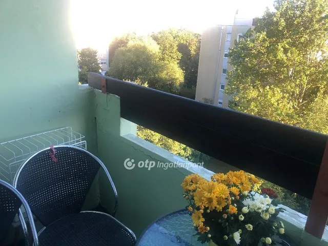 Eladó lakás Ajka 87 nm