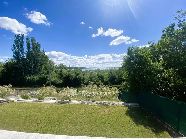 Eladó üdülő és hétvégi ház Balatonalmádi 52 nm