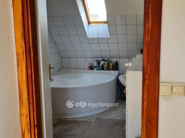 Eladó ház Veszprém 295 nm