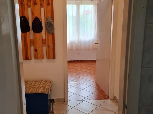 Eladó ház Veszprém, Gyulafirátót 295 nm