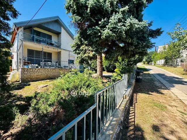 Eladó ház Balatonalmádi, Káptalanfüred 98 nm