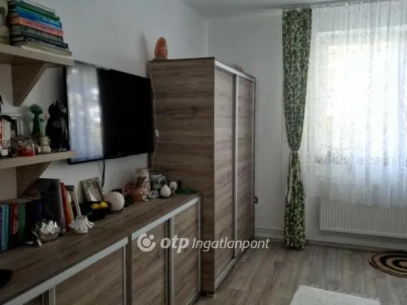 Eladó lakás Balatonfűzfő 48 nm