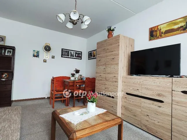 Eladó lakás Pétfürdő 47 nm