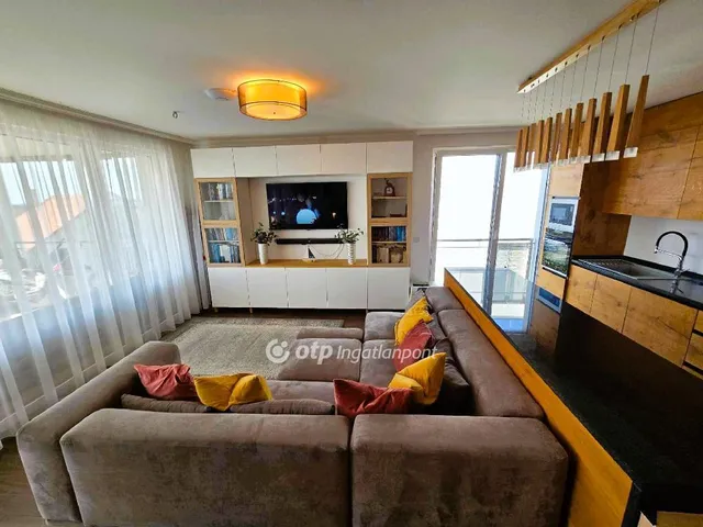 Eladó lakás Balatonfüred 83 nm