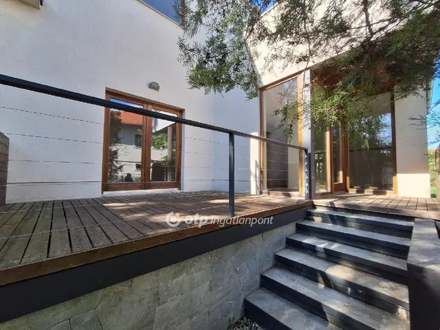 Eladó ház Balatonfüred 255 nm