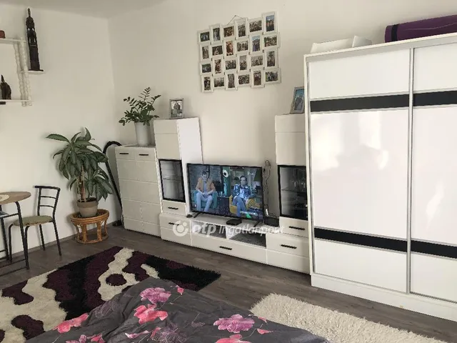 Eladó lakás Ajka 33 nm