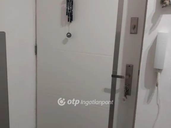 Eladó lakás Ajka 33 nm