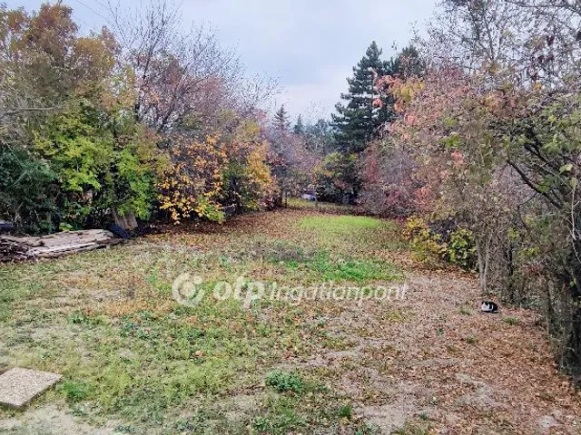 Eladó telek Balatonfűzfő 468 nm