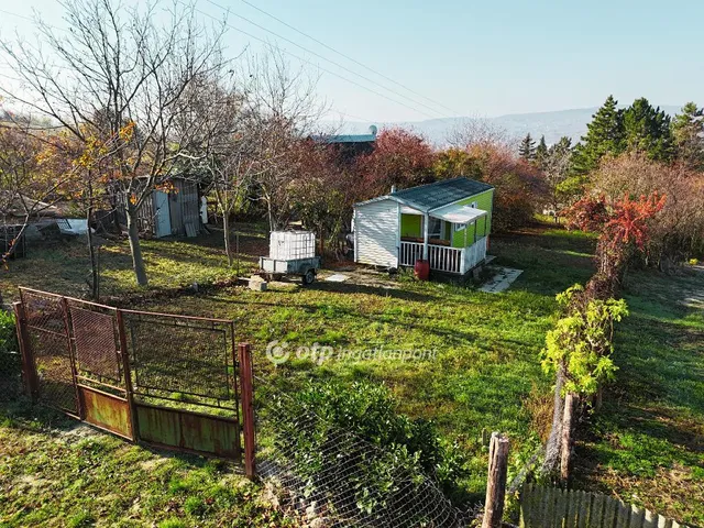 Eladó telek Balatonfűzfő 468 nm