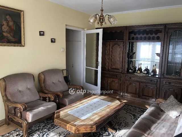 Eladó lakás Ajka 55 nm